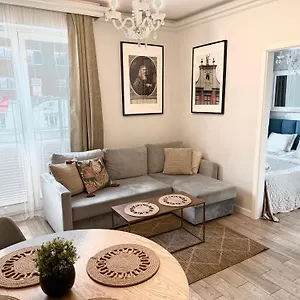 Starogdanski 7 Apartment